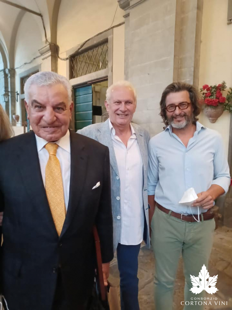 Zahi Hawass visiting Cortona